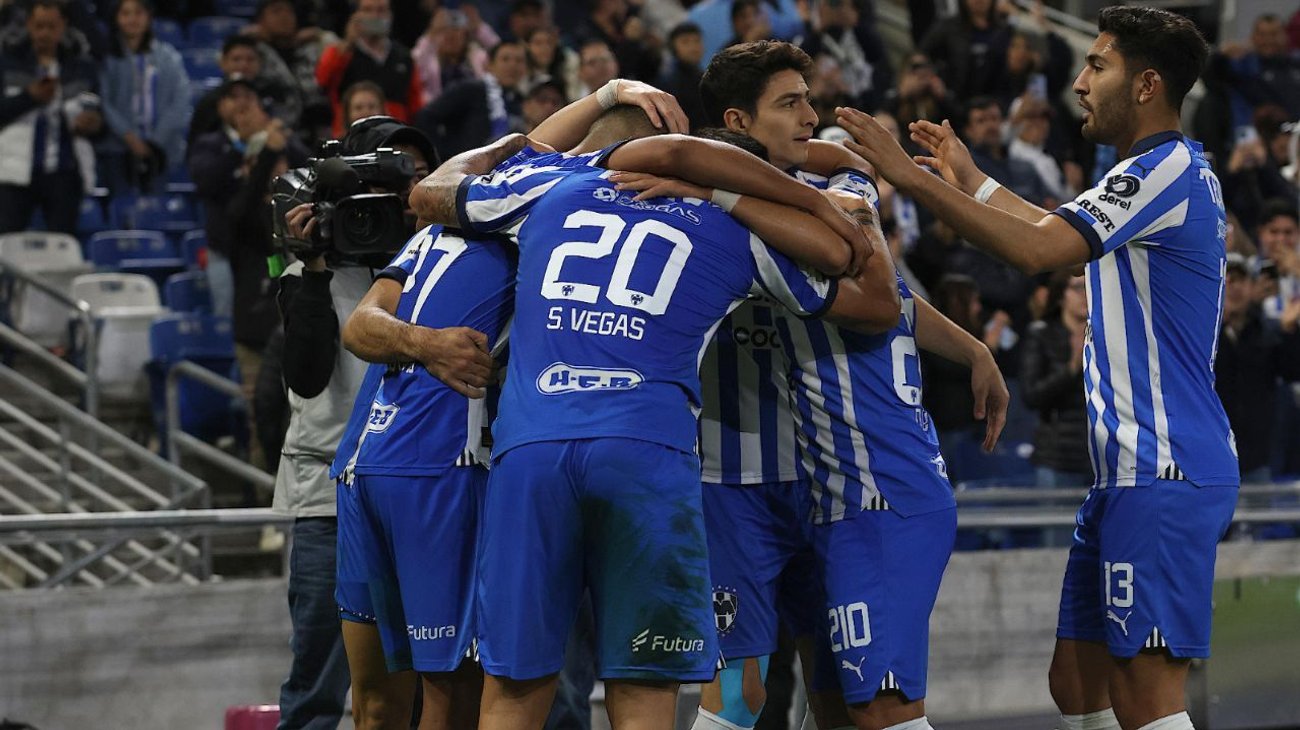 Arranca la Pandilla con el pie derecho; gana Rayados 2-0