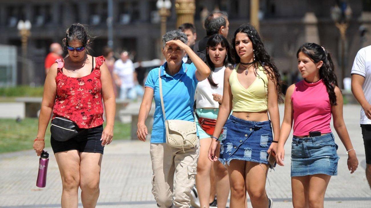 Atraviesa Argentina ola de calor extremo con más de 40° C