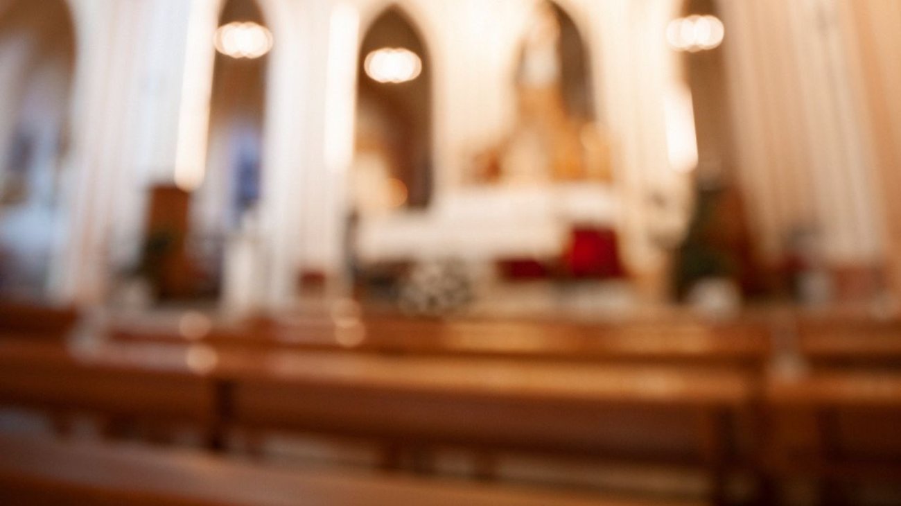 La iglesia católica indaga abuso sexual de sacerdote a menor