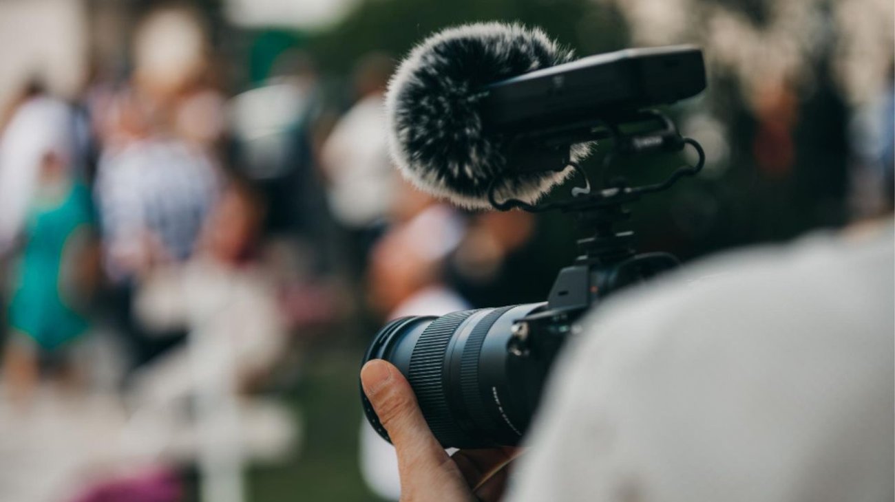 Periodistas de Los Angeles Times hacen paro por despidos