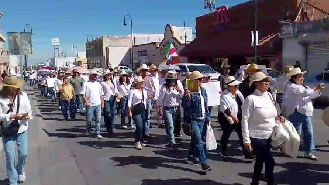 Celebran marcha pacífica por la seguridad en Saltillo