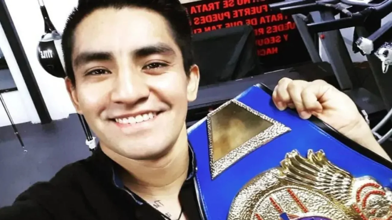 ¿Quién es el regiomontano que peleará previo al Canelo?