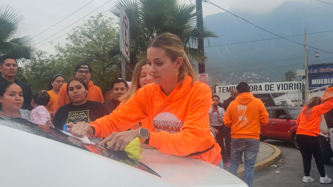 Mariana Rodríguez pega 'calcas matonas' en zona sur