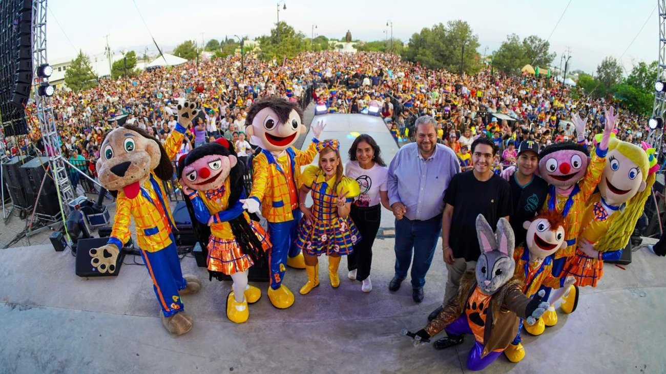 mas_20_mil_personas_abarrotan_alameda_con_bely_beto_1b44e26113
