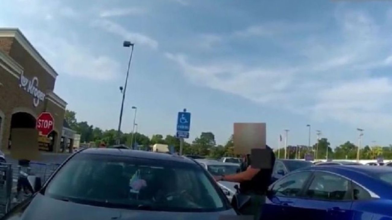 Revelan video de policía baleando a joven embarazada en EUA