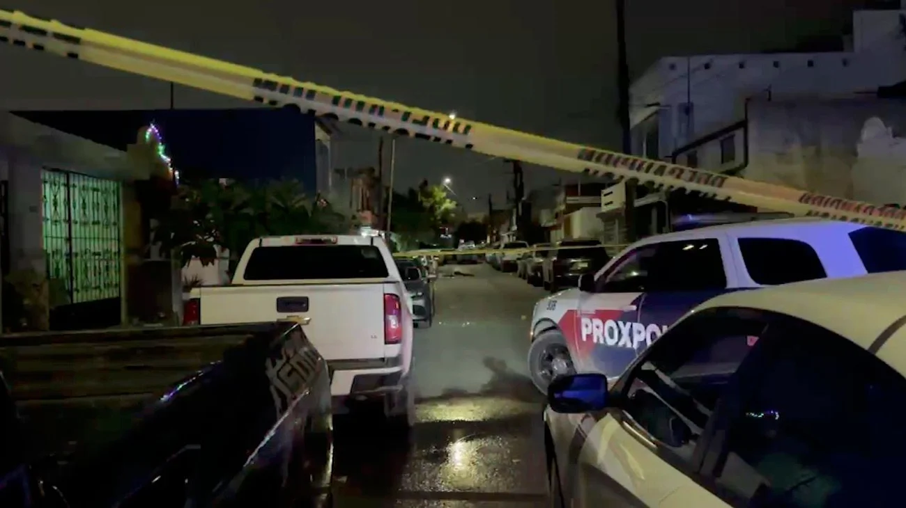 Matan a hombre a balazos afuera de vivienda en Escobedo