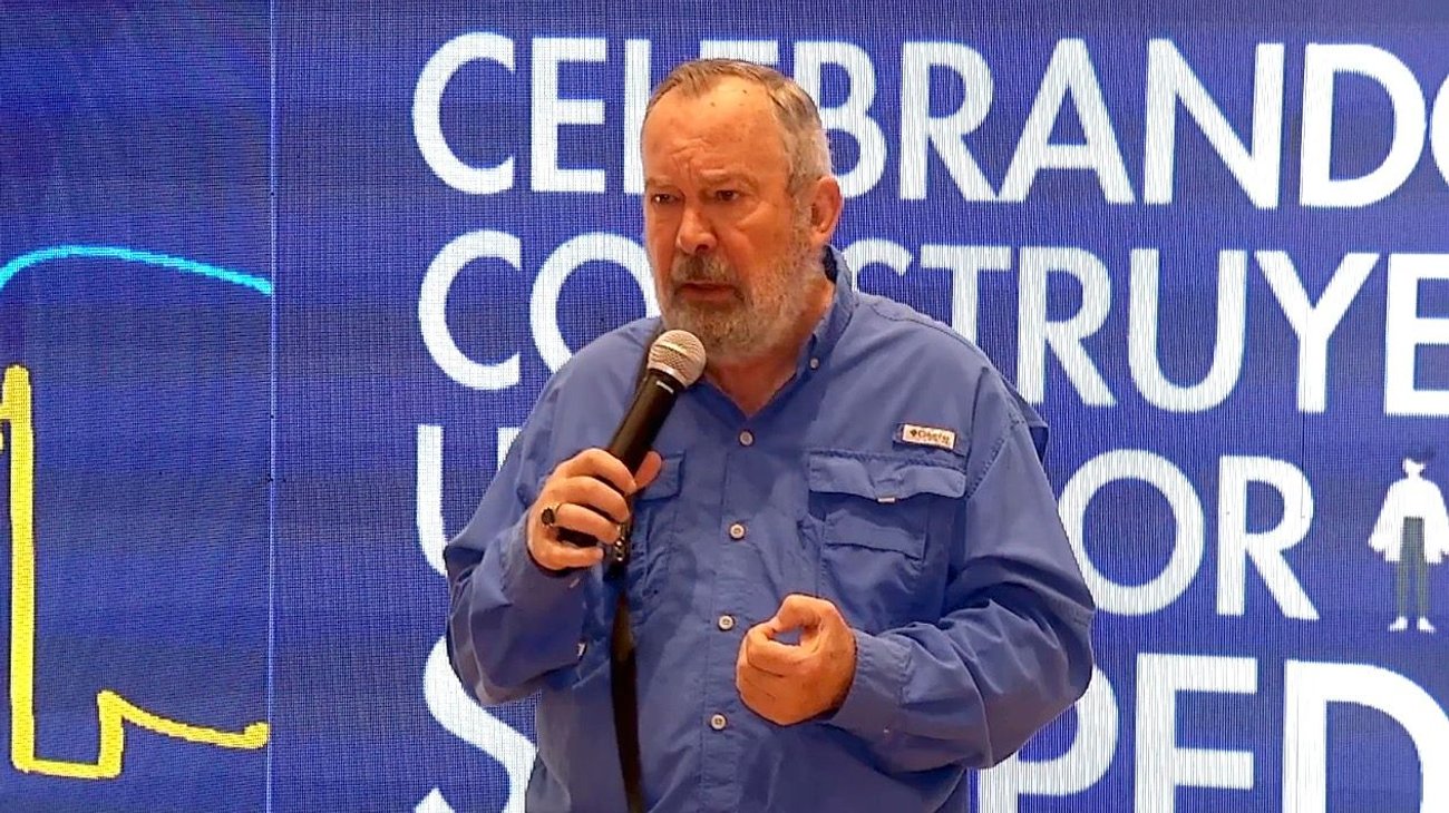 Interpone Mauricio dos denuncias contra Lorenia Canavati 