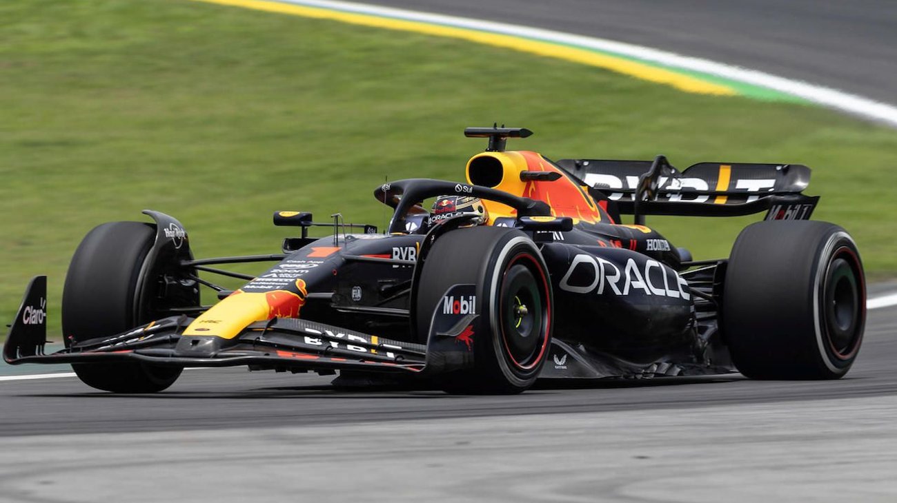 Verstappen saldrá primero en GP de Brasil; Checo en noveno