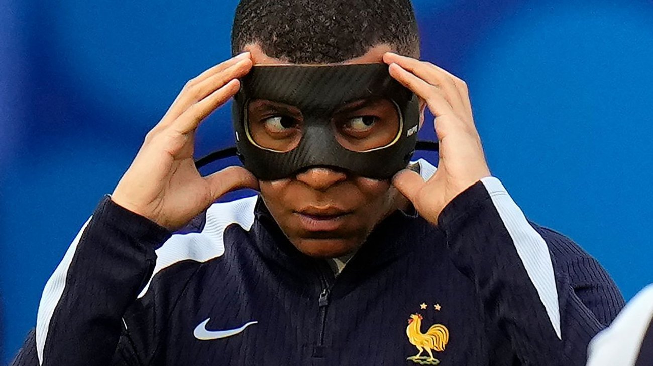 mbappe_no_sera_titular_ante_holanda_aparece_en_lista_suplente_df4846642e