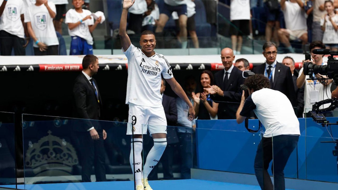 Mbappé desata la locura en su presentación con Real Madrid