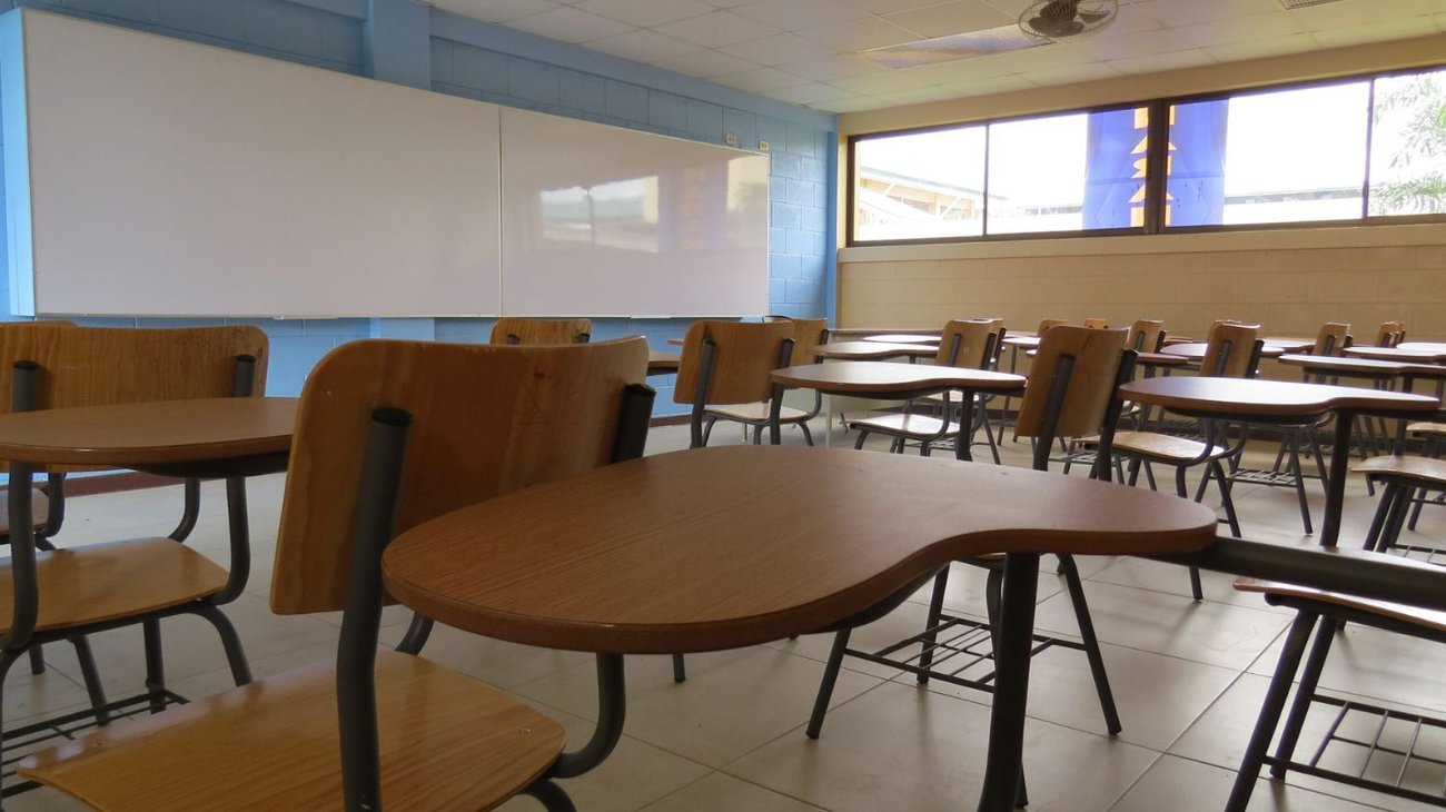 Niño de 10 años apuñala a compañero de clases con tijeras