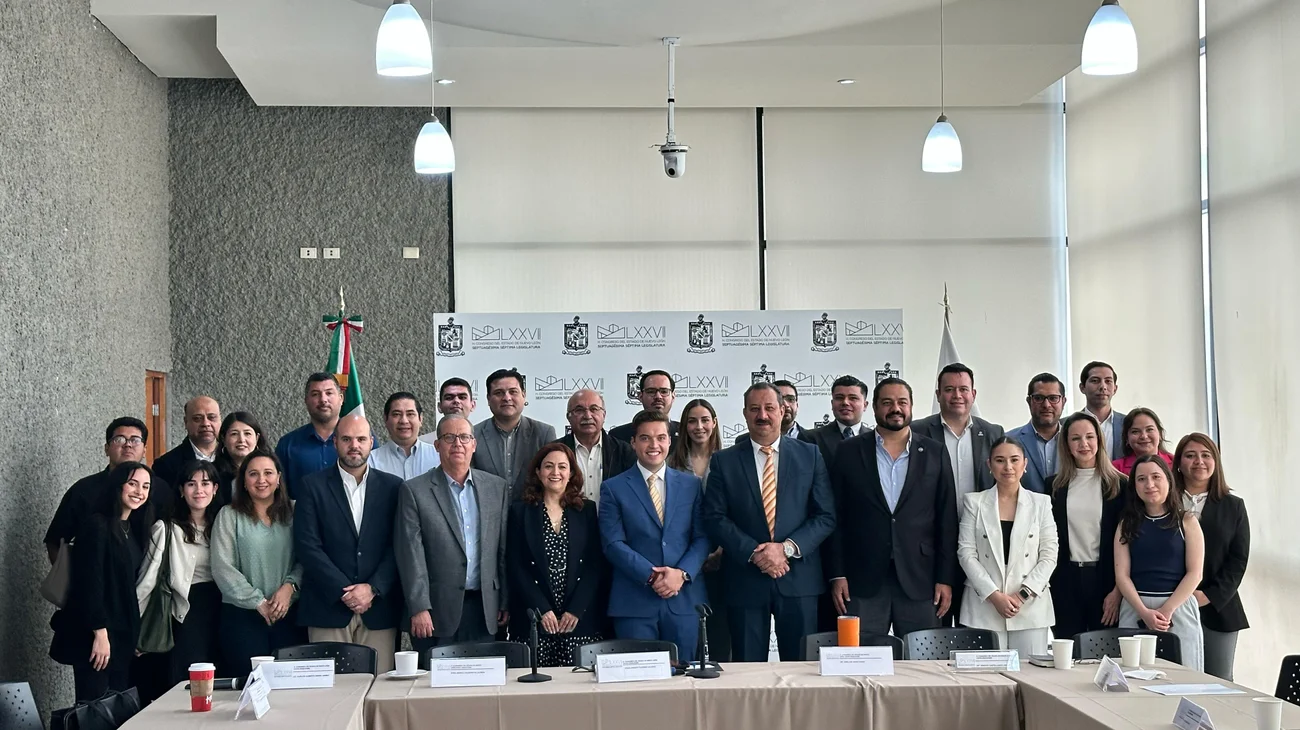 Busca digitalizar los tramites estatales y municipales