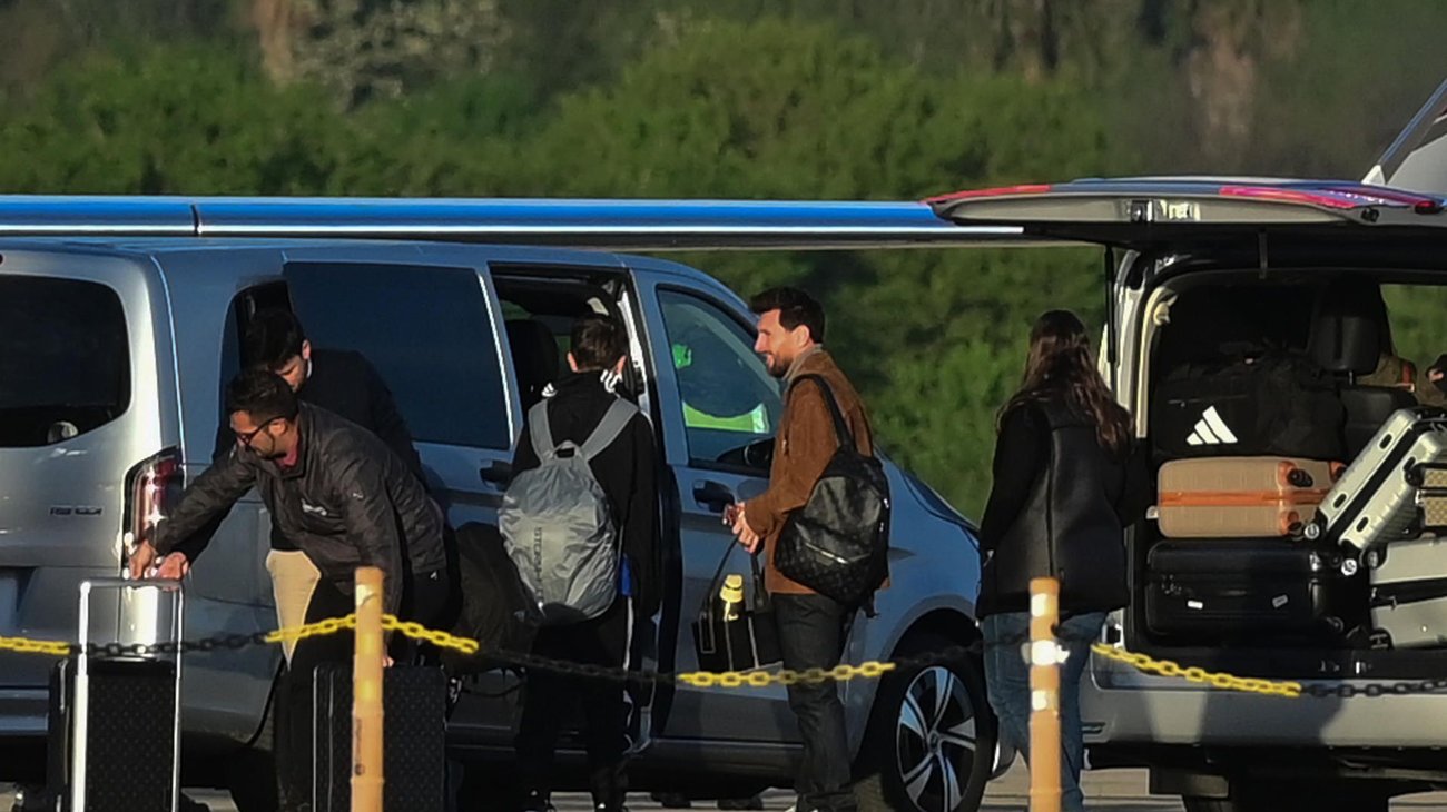 Messi llega a Argentina para su despedida de la selección
