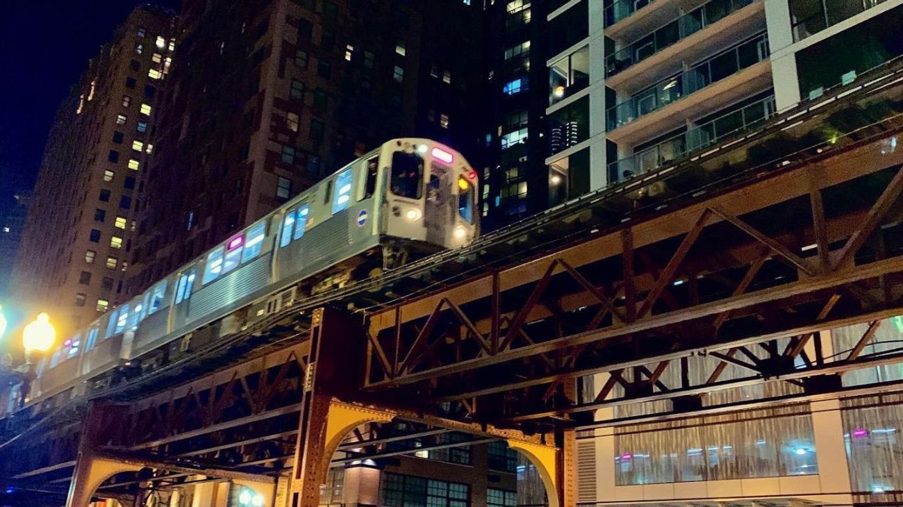 metro_chicago_prende_a_mujer_fuego_7c9488ef3f