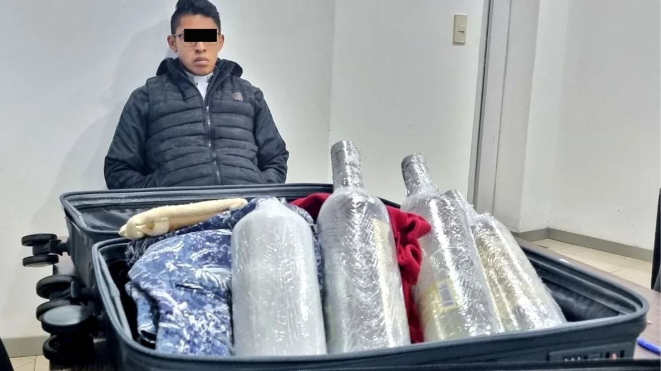 Detienen mexicano con drogas en aeropuerto de Paraguay