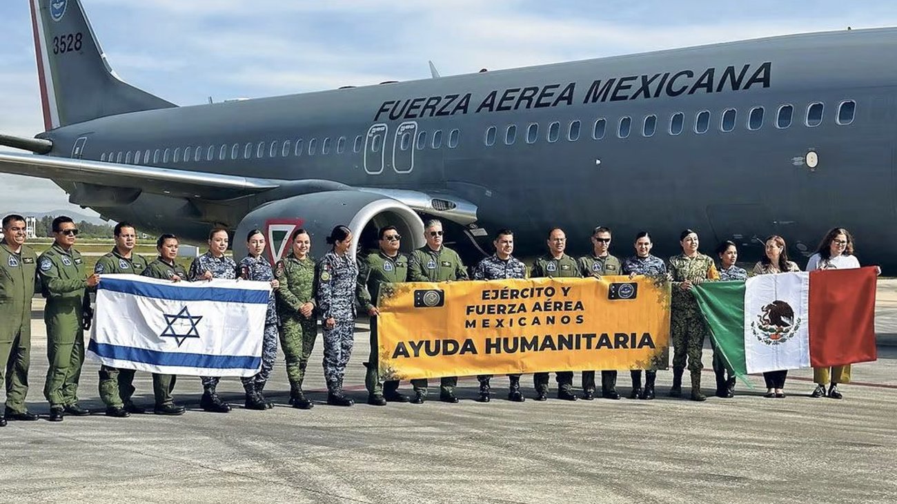 Rescatan a primeros 135 mexicanos varados en guerra israelí