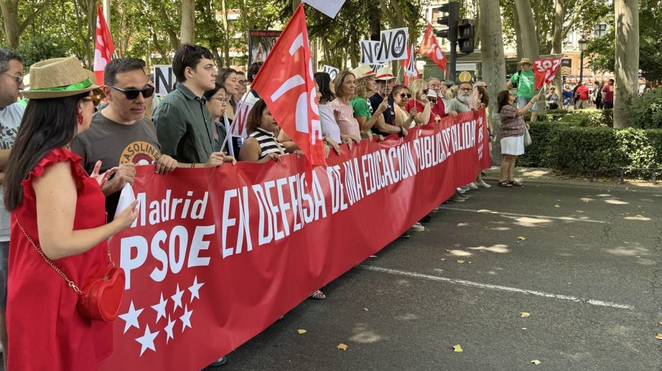 miles_personas_exigen_madrid_barcelona_mejores_condiciones_727dbd3e25