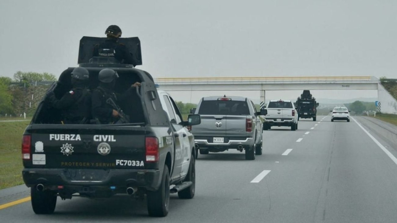 Militares abaten a pistolero y aseguran armamento en Parás