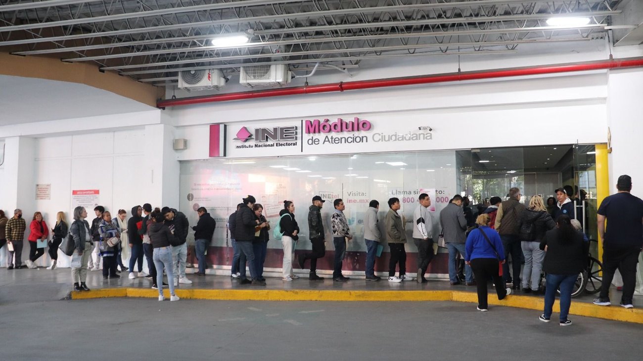 Casi 17,000 personas el último día para actualización de INE