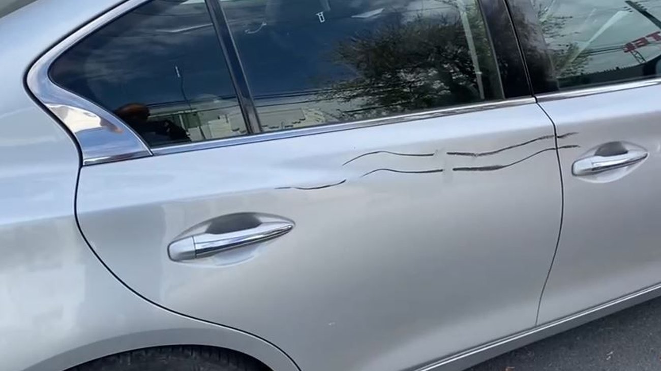 Denuncian presunta extorsión con montachoques en Monterrey