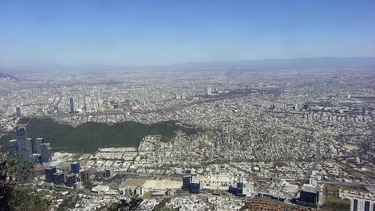 Viento evita que contaminación llegue a urbe regia