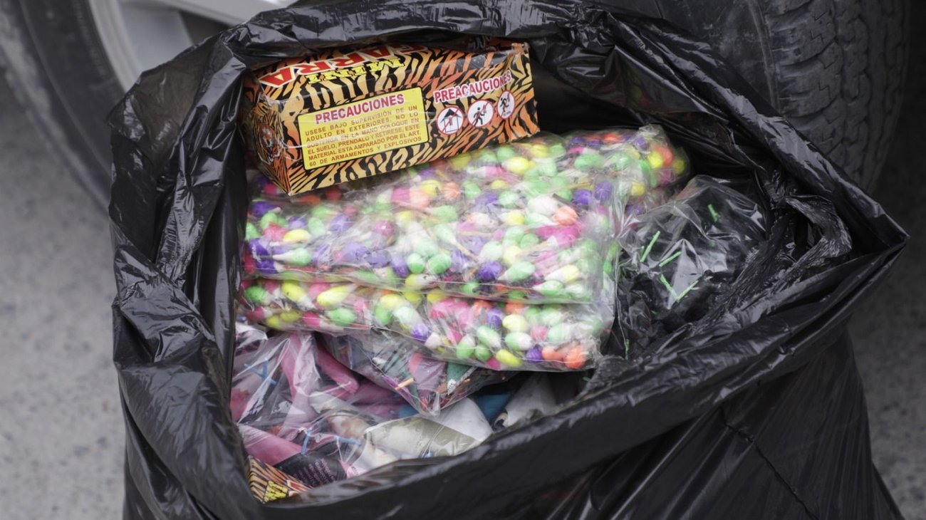 Decomisan 60 kilos de pirotecnia en Monterrey