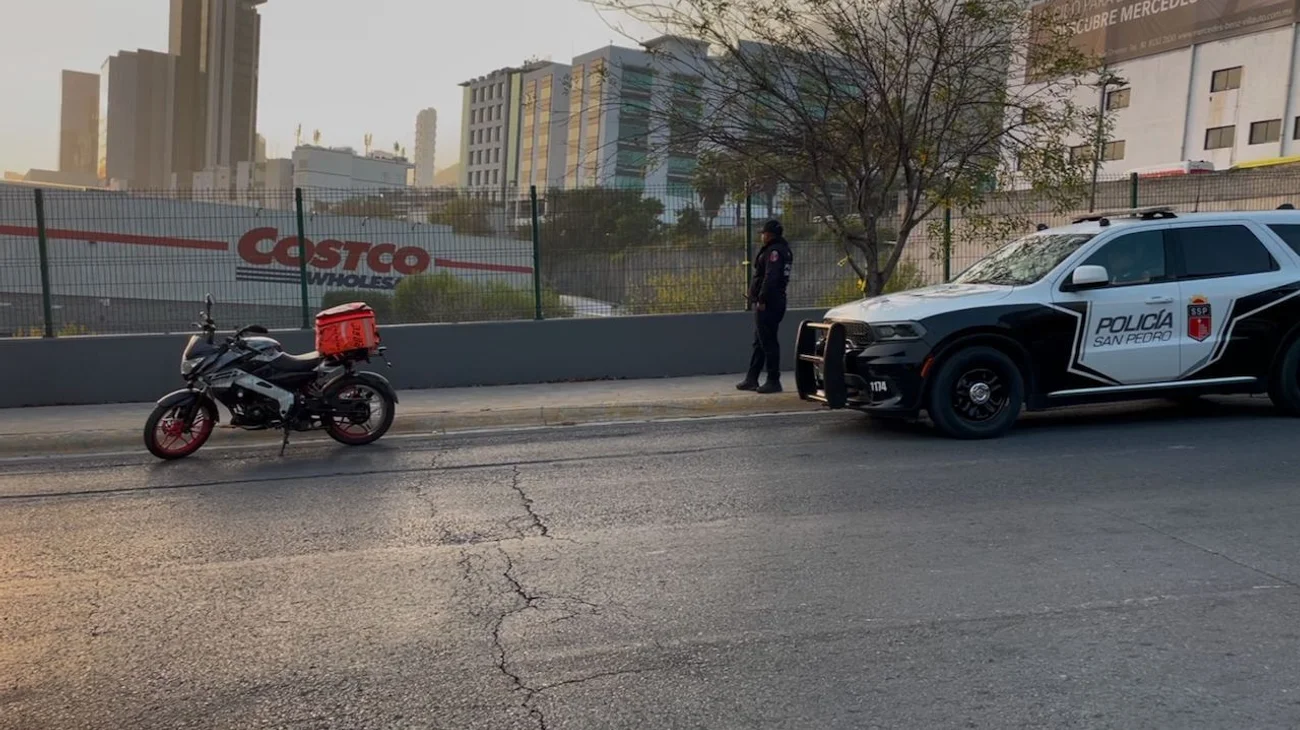 Localizan en Valle Oriente motocicleta con reporte de robo 