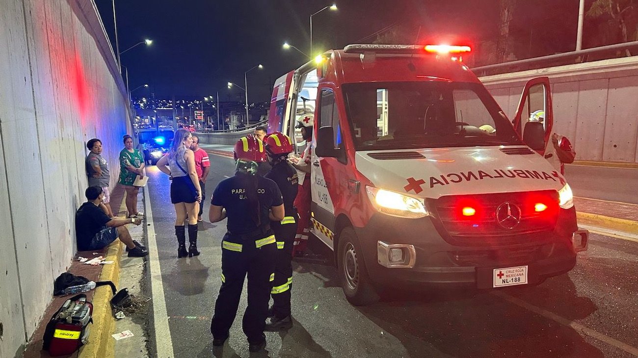 Motociclistas resultan lesionados tras choque en Rangel Frías