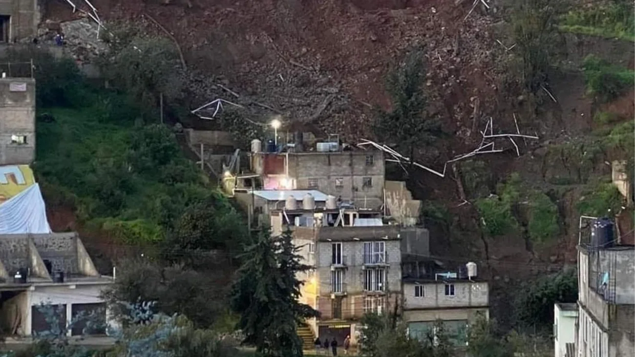 Muere elemento de Protección Civil tras deslave en Naucalpan