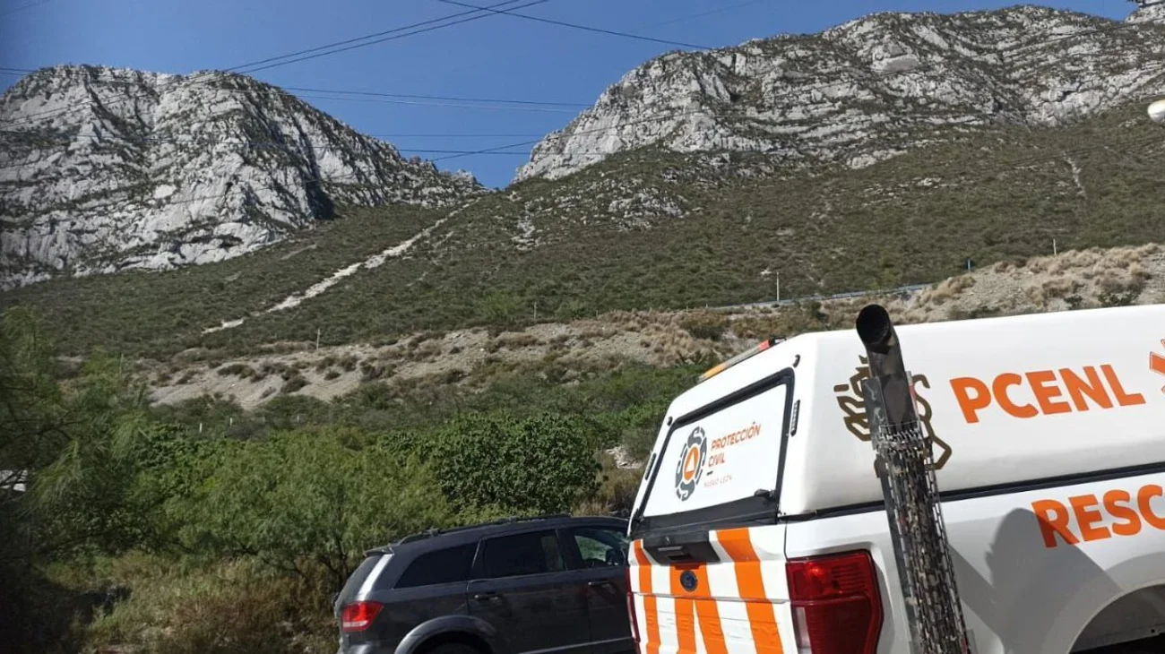 Muere joven tras caer 30 metros en montaña de Santa Catarina