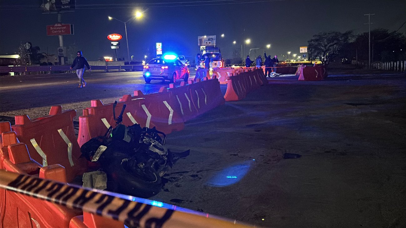 Muere motociclista tras impactarse contra tráiler en Guadalupe