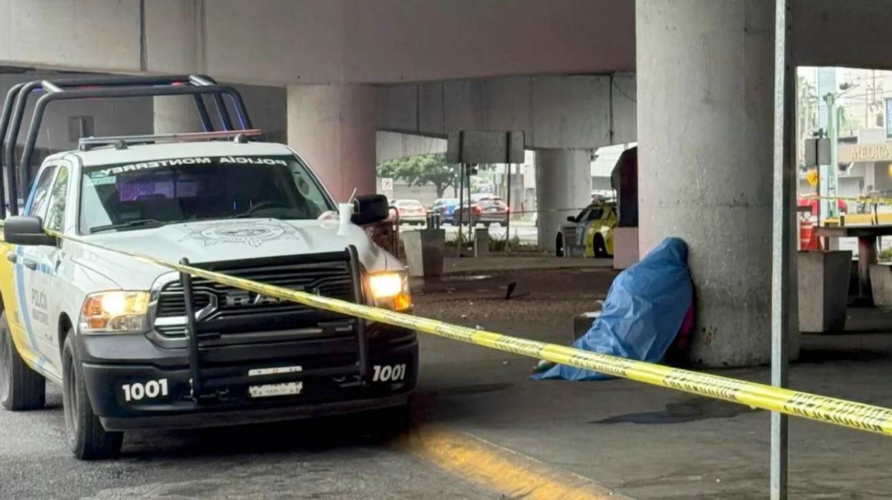 Muere mujer al exterior del Hospital Universitario