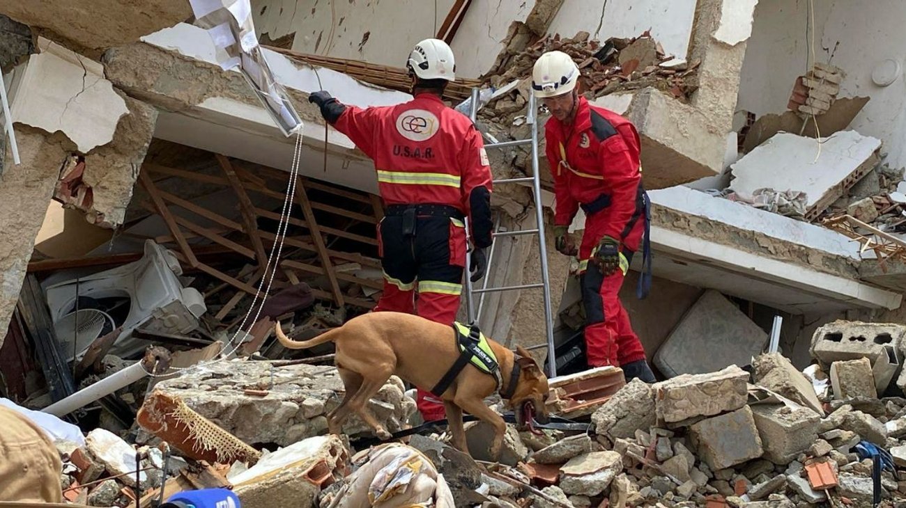 Sube a 2,645 cifra de muertos tras sismos en Venezuela