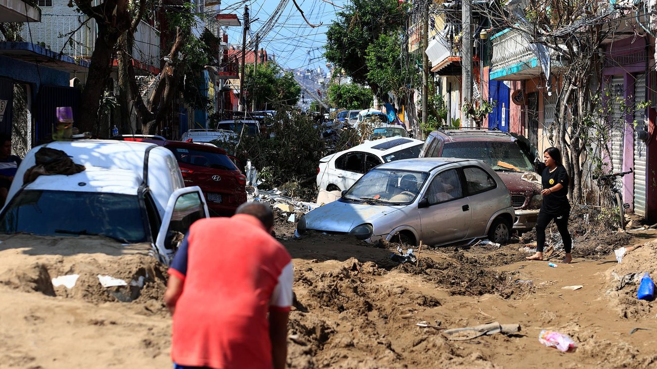 Gobierno ajusta a 46 la cifra de muertos por huracán 'Otis'