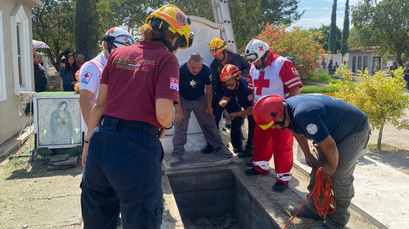 mujer_sufre_lesion_al_caer_en_tumba_en_panteon_jardines_del_recuerdo_es_escobedo_6765efb8e1