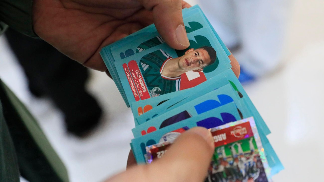 Decomisan en Brasil 200 mil estampas falsas del álbum del Mundial