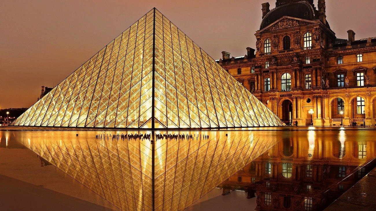 museo_louvre_paris_1_655d1e895c