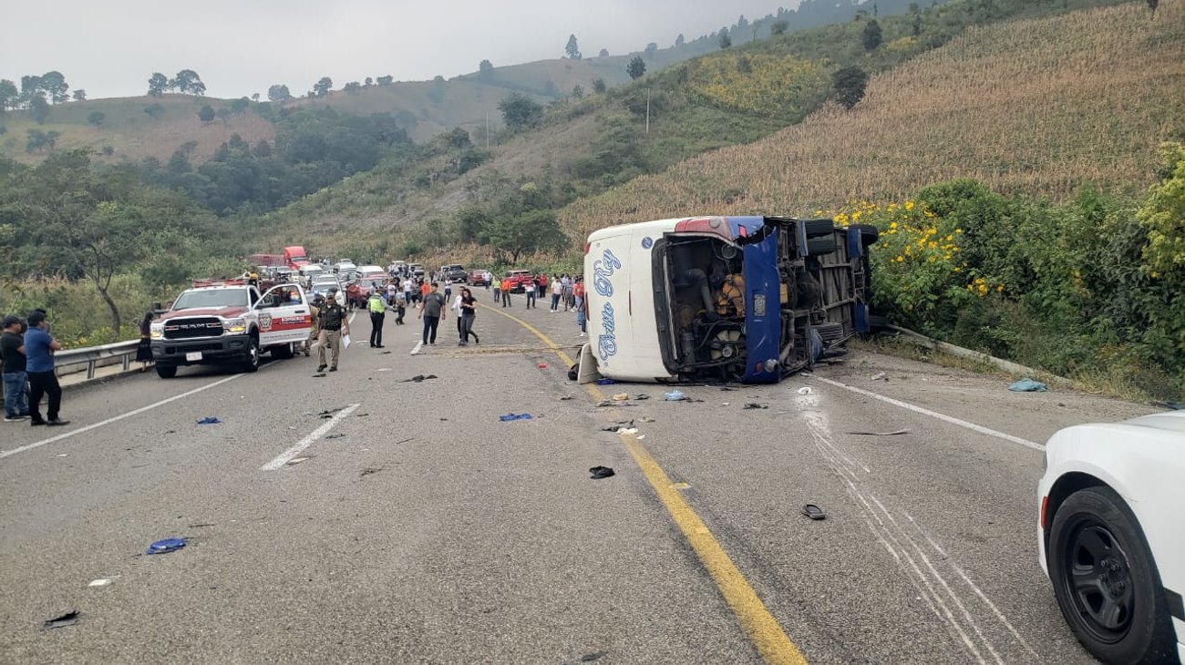 nacional_accidente_chiapas_2_muertos_22_lesionados_e4b6e3e839