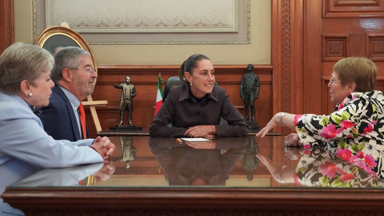 Sheinbaum recibe a Michelle Bachelet en Palacio Nacional