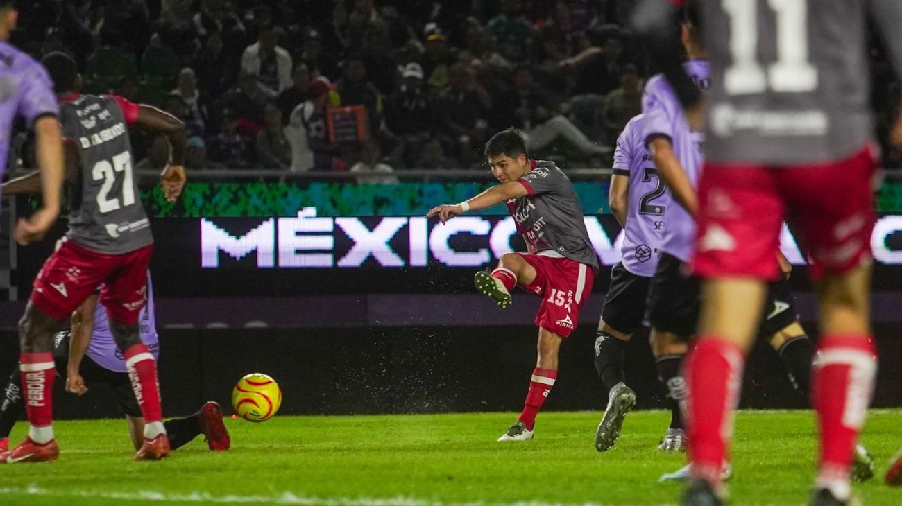 ¡Salieron electrocutados! Necaxa pierde su invicto