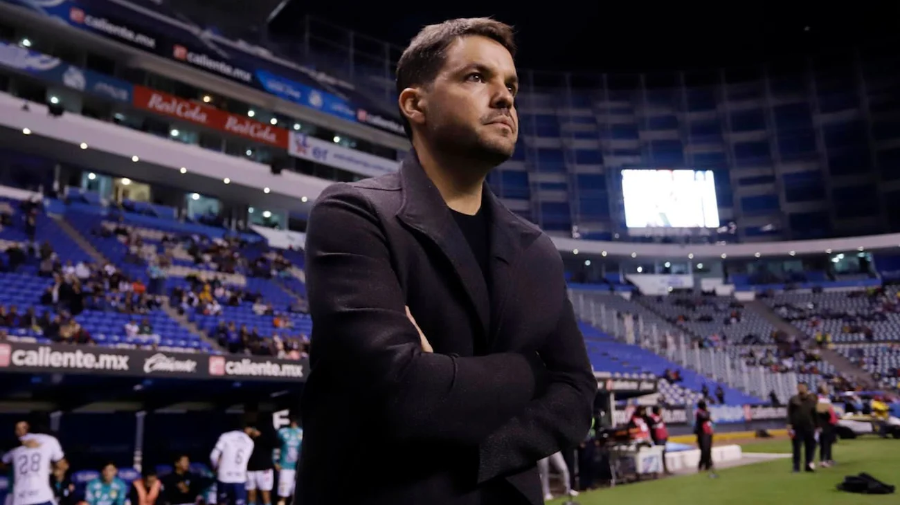 Nicolás Larcamón llega como nuevo entrenador al Necaxa