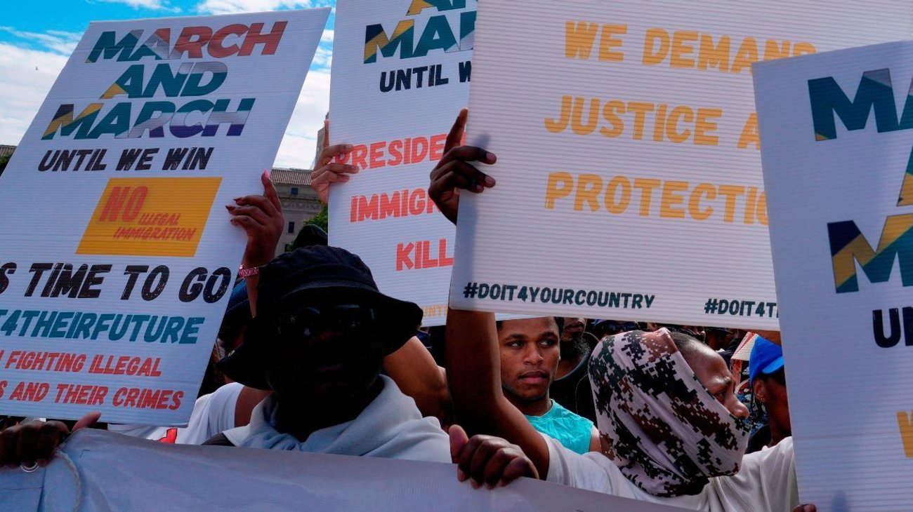 nigeria_repatriara_130_tras_nuevas_protestas_antiinmigracion_b0c6e20c6d