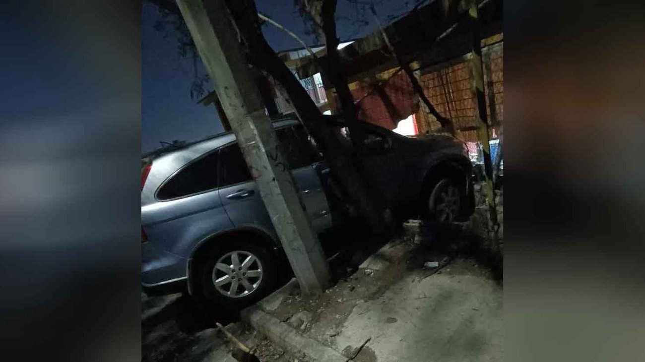 Muere niña atropellada al subir a camión en Escobedo