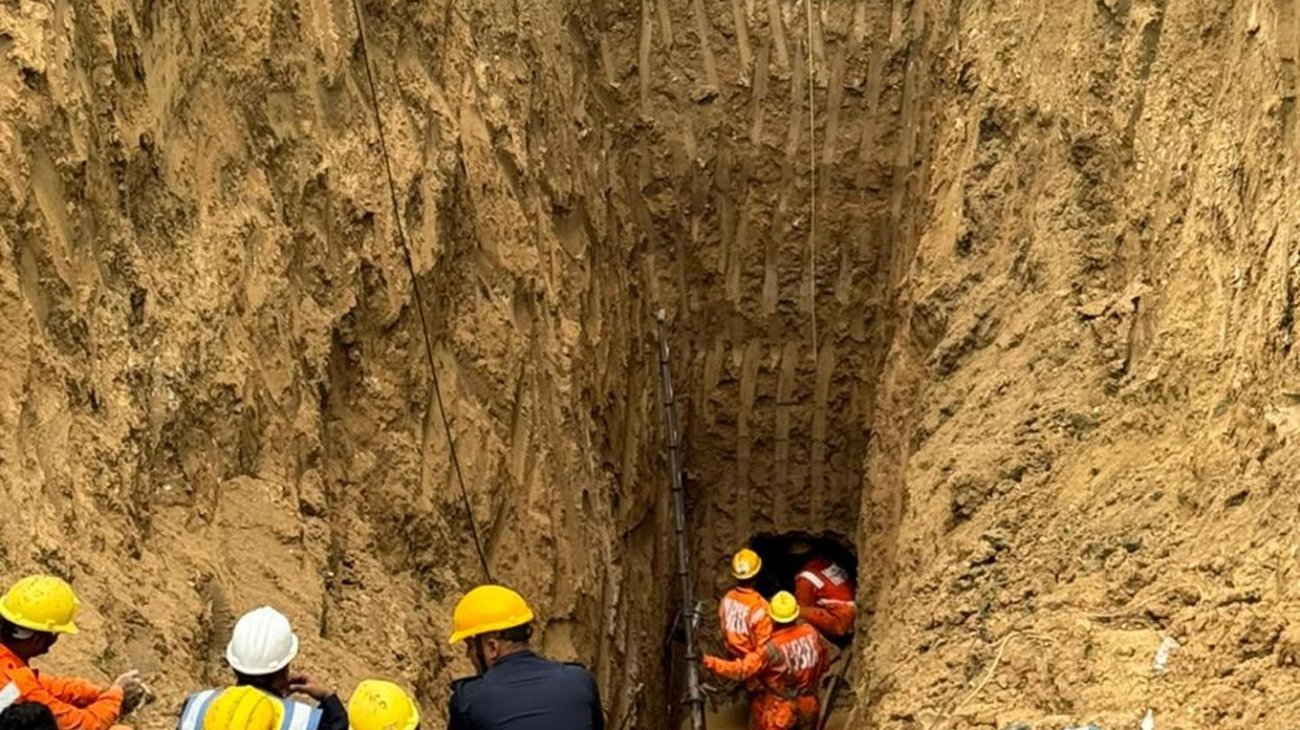 Fallece niño atrapado en un pozo de la India tras 40 horas