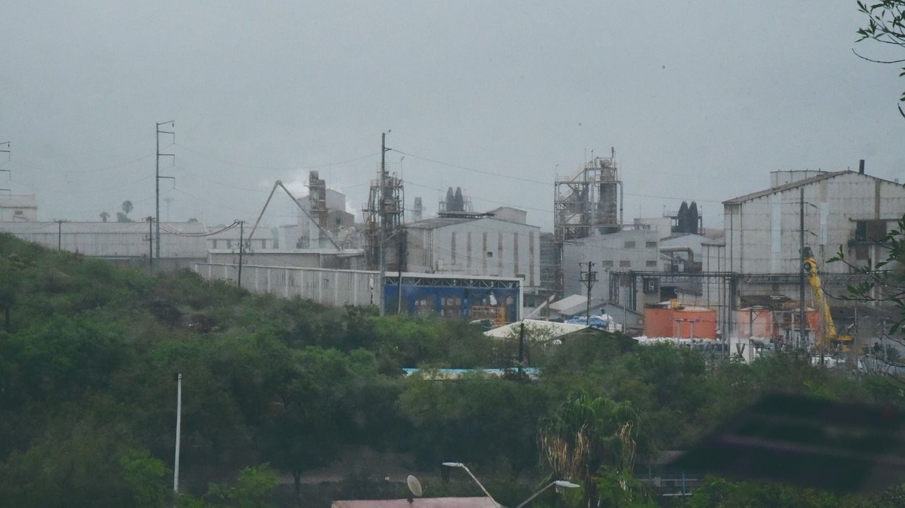 Revela Samuel García juicios para expulsar empresas contaminantes