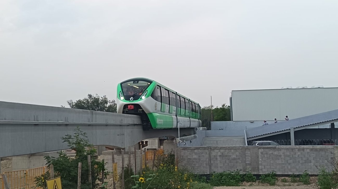 nl_primer_prueba_monorriel_4a2b6c7444