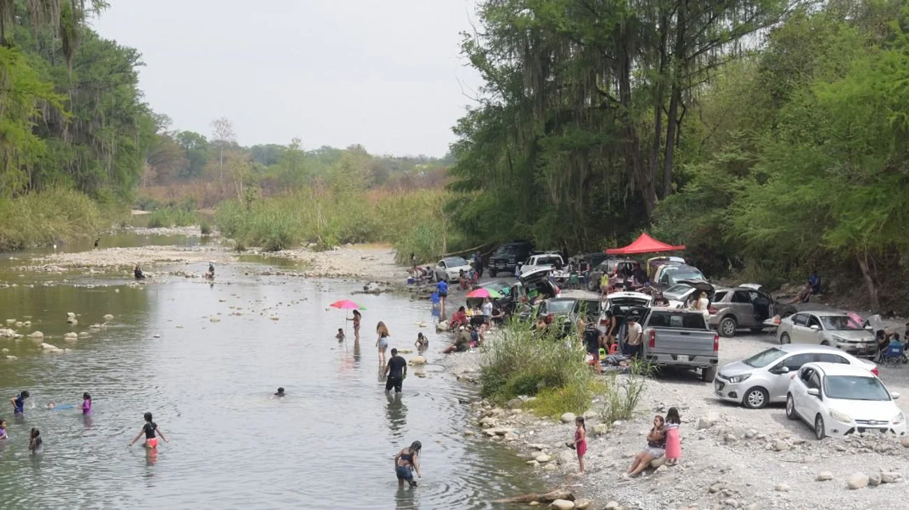 Llama Conagua a la población a no nadar en ríos, lagos y presas 