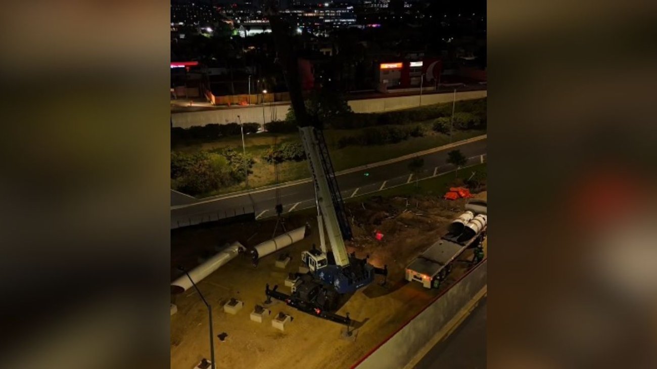 Comienza el traslado de 'Los Tubos' a su nuevo sitio en San Pedro