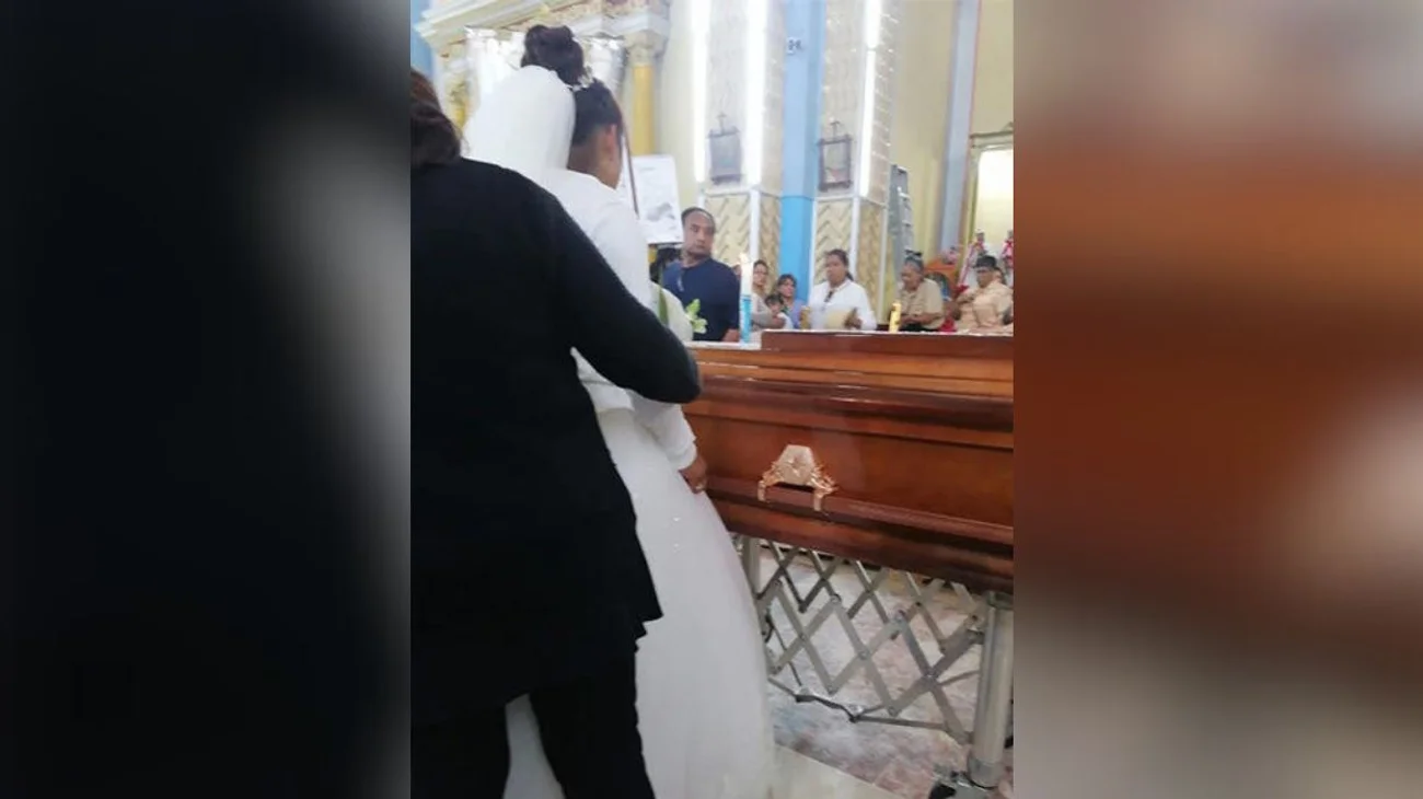 Se viste de novia para despedir a su prometido ante el altar