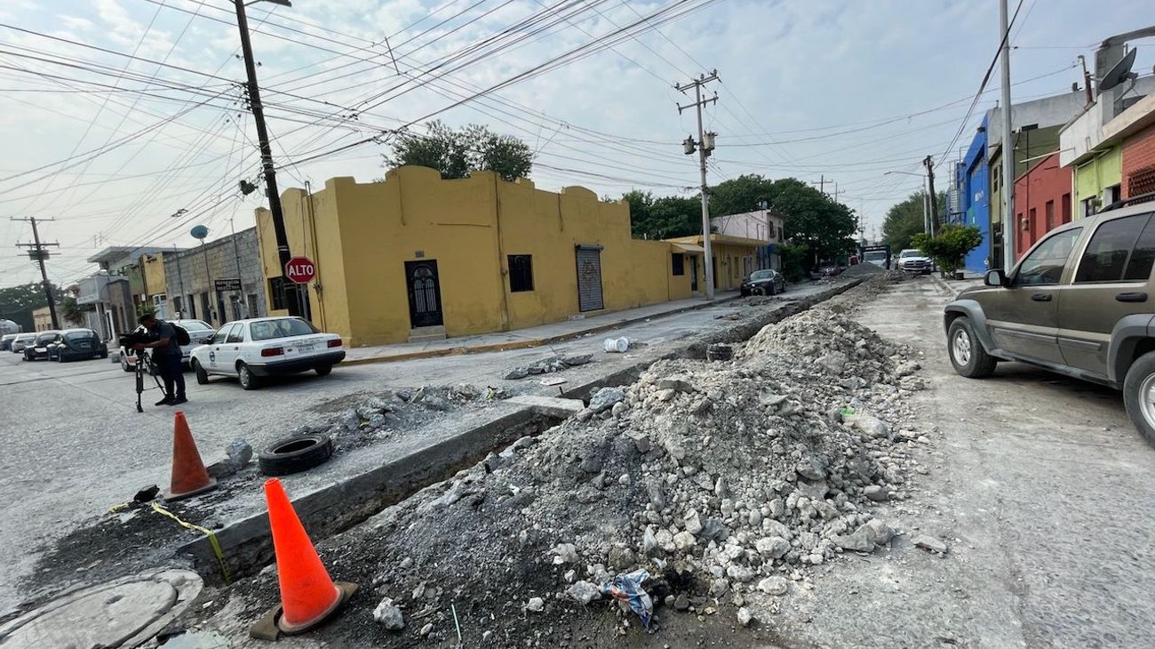 Deja AyD obra olvidada por tres meses en colonia Treviño